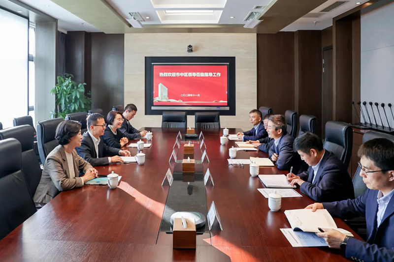 市中區(qū)委常委、宣傳部部長、統(tǒng)戰(zhàn)部部長范立振蒞臨集團(tuán)調(diào)研指導(dǎo)